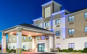 Holiday Inn Express Hotel Howe / Sturgis By Ihg